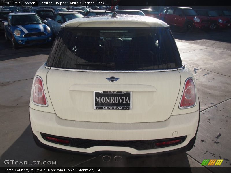 Pepper White / Carbon Black 2012 Mini Cooper S Hardtop
