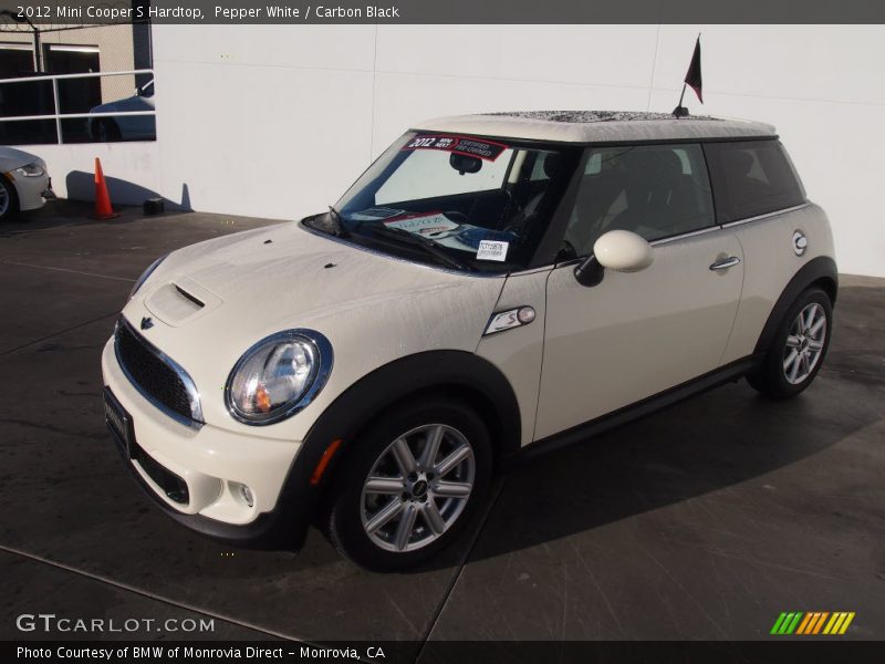 Pepper White / Carbon Black 2012 Mini Cooper S Hardtop