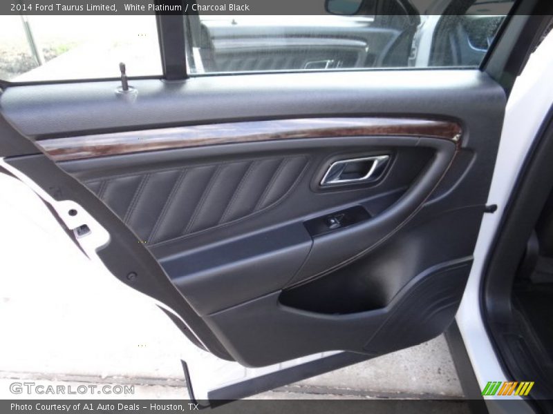 White Platinum / Charcoal Black 2014 Ford Taurus Limited