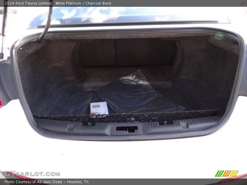 White Platinum / Charcoal Black 2014 Ford Taurus Limited