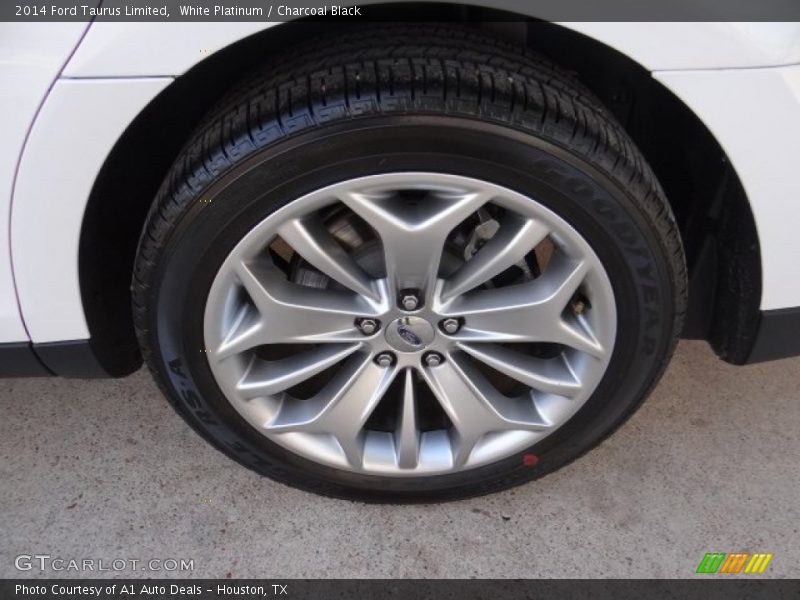 White Platinum / Charcoal Black 2014 Ford Taurus Limited
