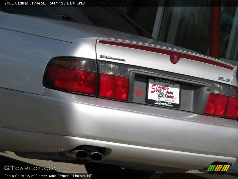 Sterling / Dark Gray 2001 Cadillac Seville SLS