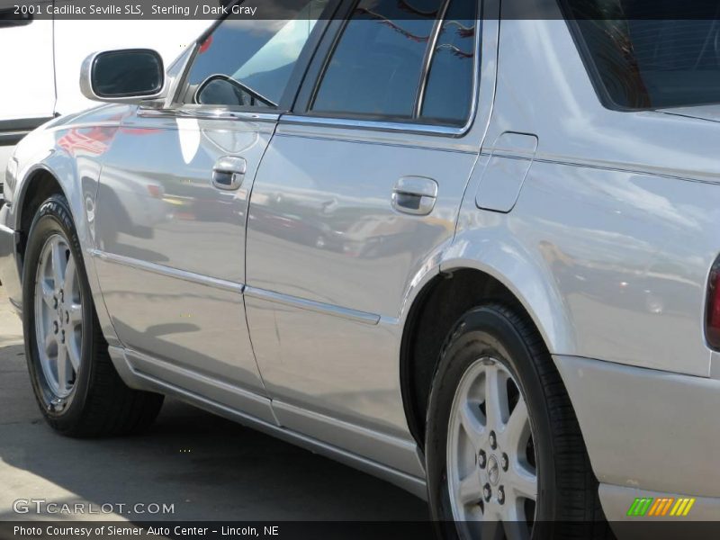 Sterling / Dark Gray 2001 Cadillac Seville SLS