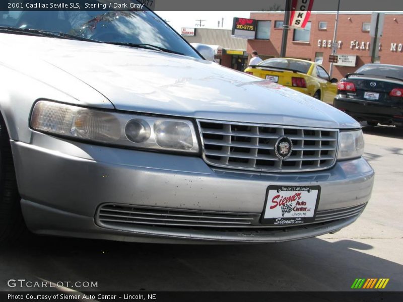 Sterling / Dark Gray 2001 Cadillac Seville SLS