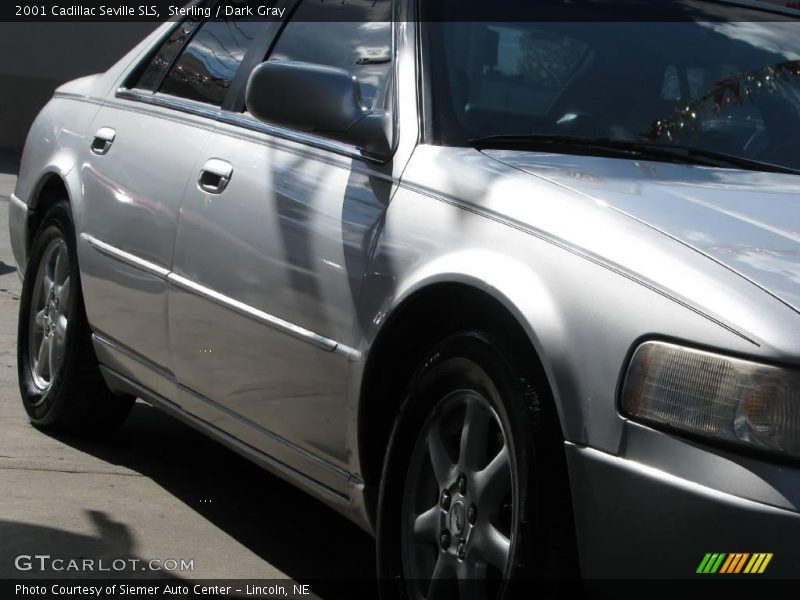 Sterling / Dark Gray 2001 Cadillac Seville SLS