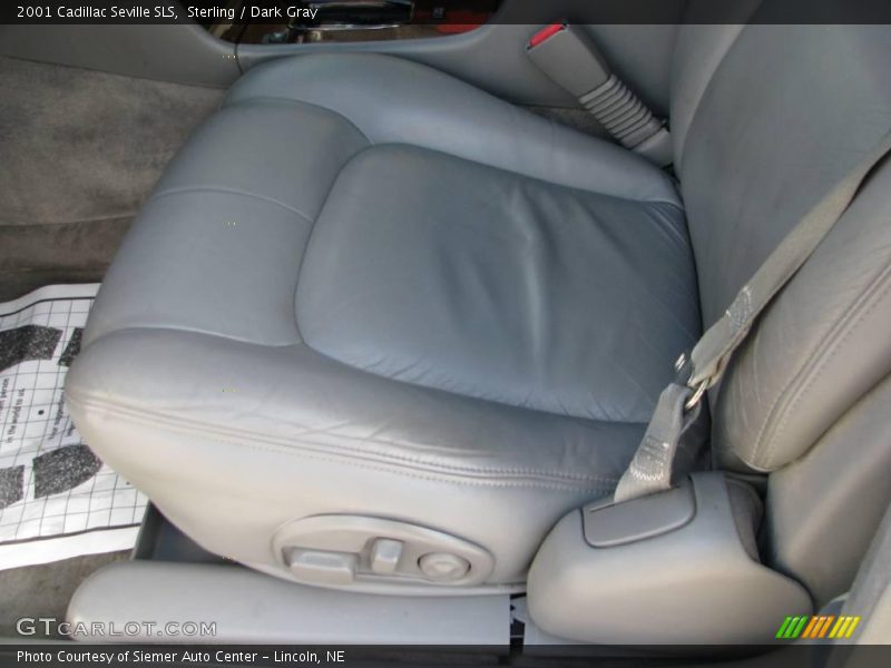 Sterling / Dark Gray 2001 Cadillac Seville SLS