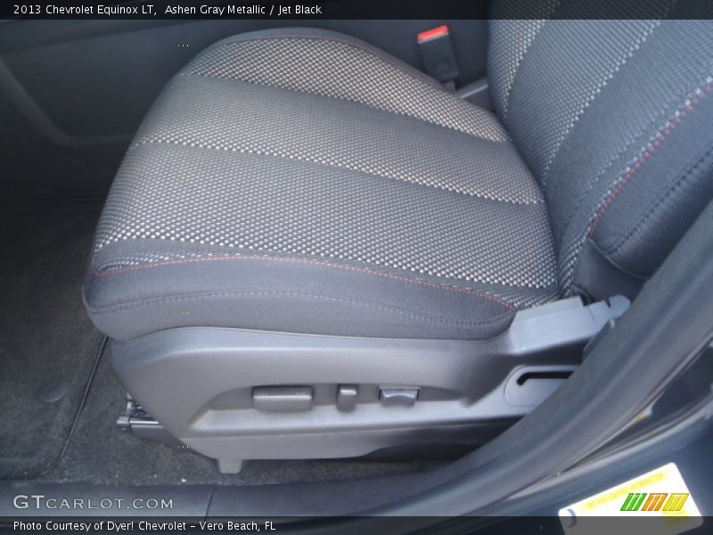 Ashen Gray Metallic / Jet Black 2013 Chevrolet Equinox LT