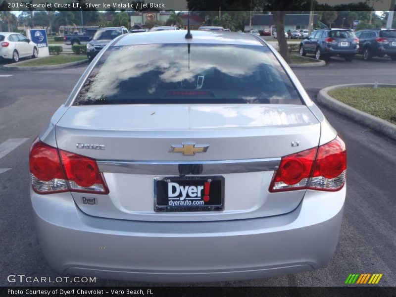Silver Ice Metallic / Jet Black 2014 Chevrolet Cruze LT