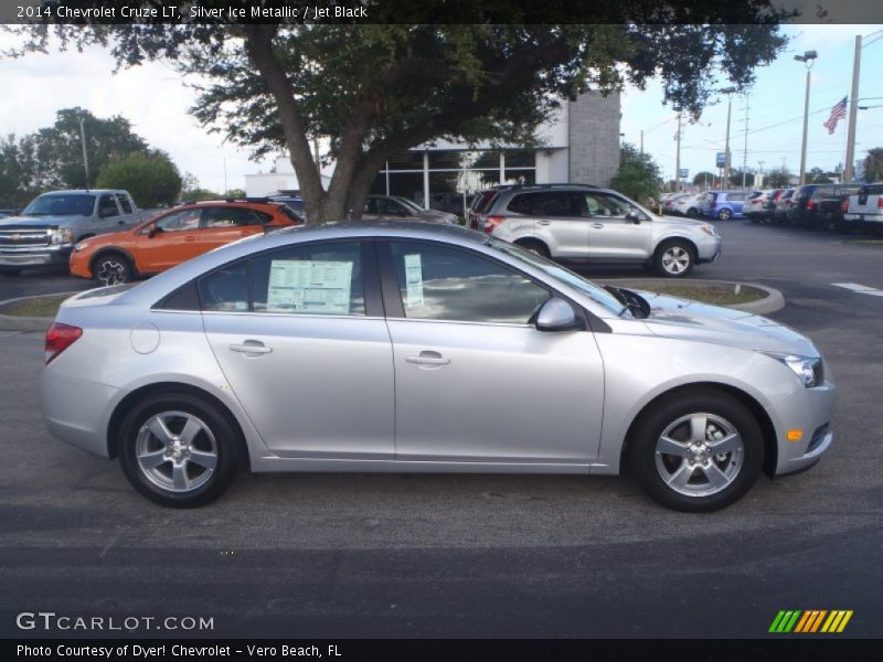 Silver Ice Metallic / Jet Black 2014 Chevrolet Cruze LT