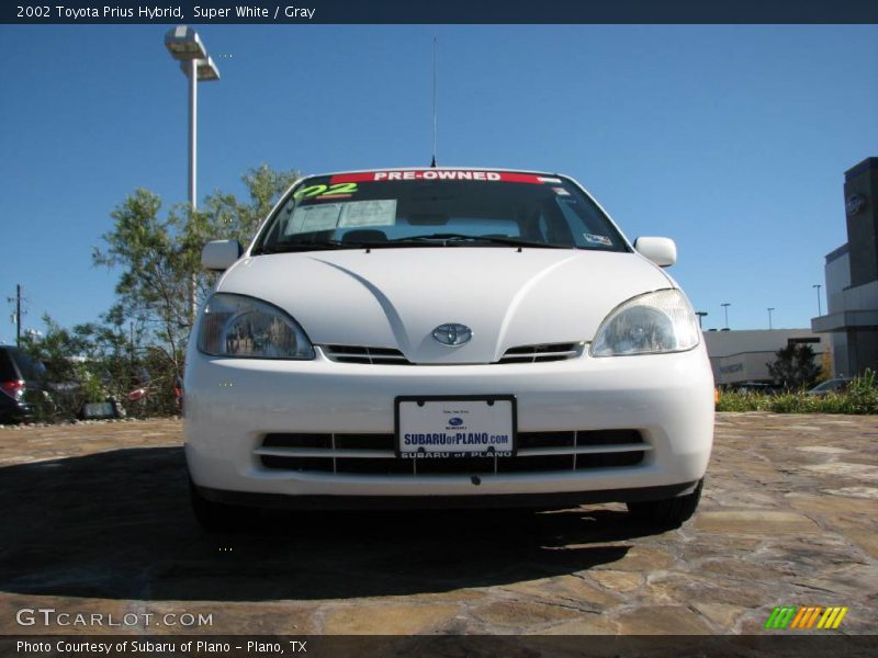 Super White / Gray 2002 Toyota Prius Hybrid