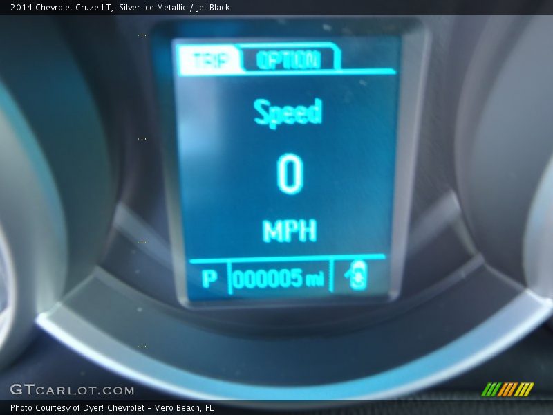 Silver Ice Metallic / Jet Black 2014 Chevrolet Cruze LT
