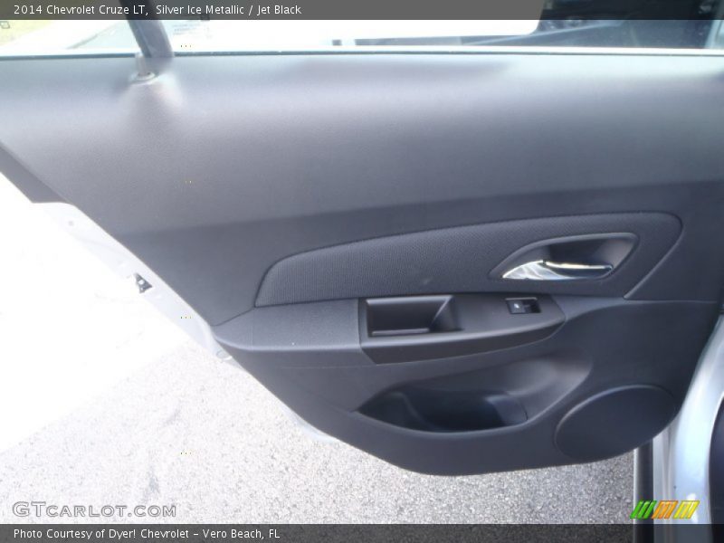 Silver Ice Metallic / Jet Black 2014 Chevrolet Cruze LT