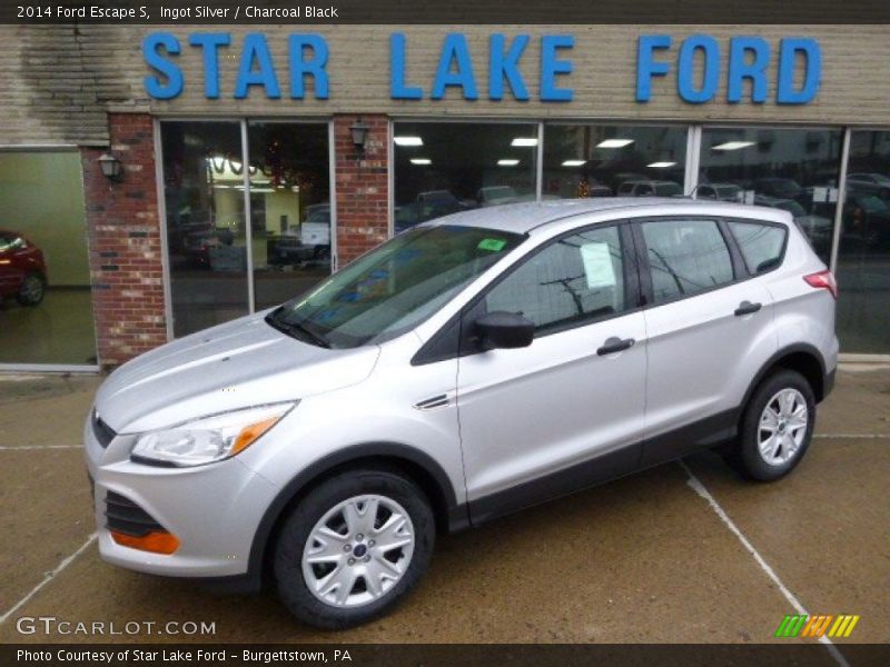 Ingot Silver / Charcoal Black 2014 Ford Escape S