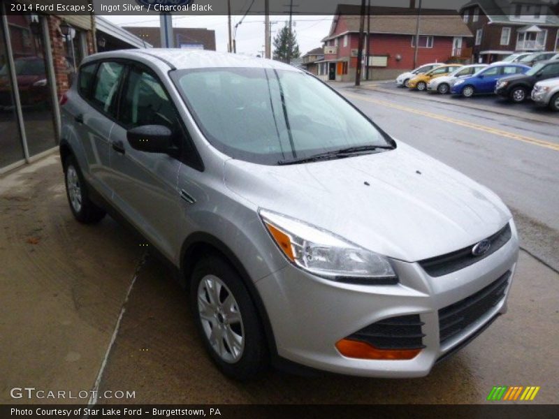 Ingot Silver / Charcoal Black 2014 Ford Escape S