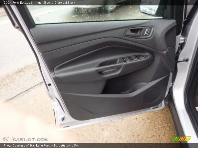 Ingot Silver / Charcoal Black 2014 Ford Escape S