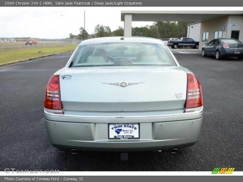 Satin Jade Pearlcoat / Deep Jade/Light Graystone 2006 Chrysler 300 C HEMI