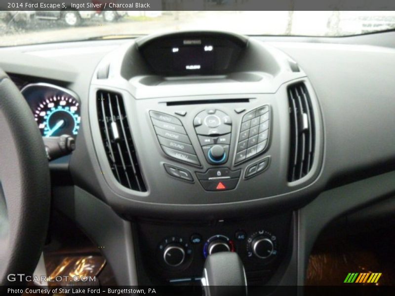 Ingot Silver / Charcoal Black 2014 Ford Escape S