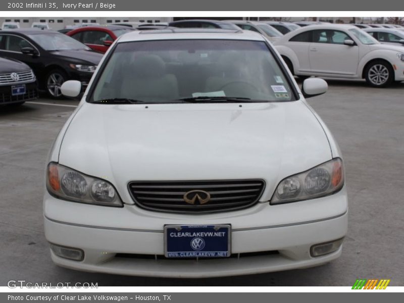 Ivory Pearl / Beige 2002 Infiniti I 35