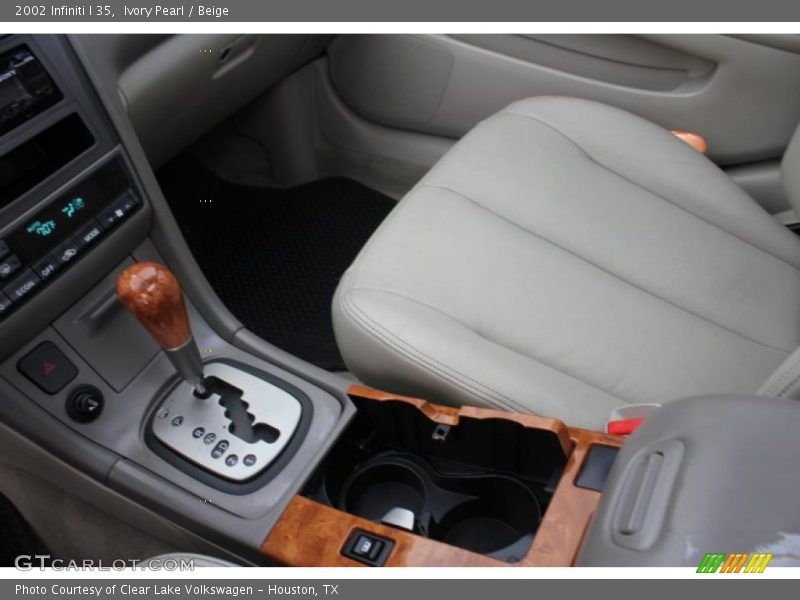 Ivory Pearl / Beige 2002 Infiniti I 35