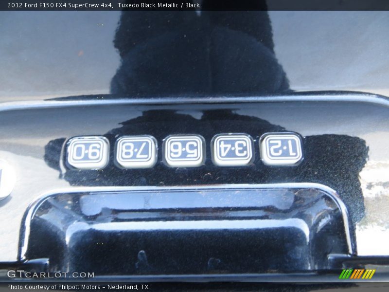 Tuxedo Black Metallic / Black 2012 Ford F150 FX4 SuperCrew 4x4