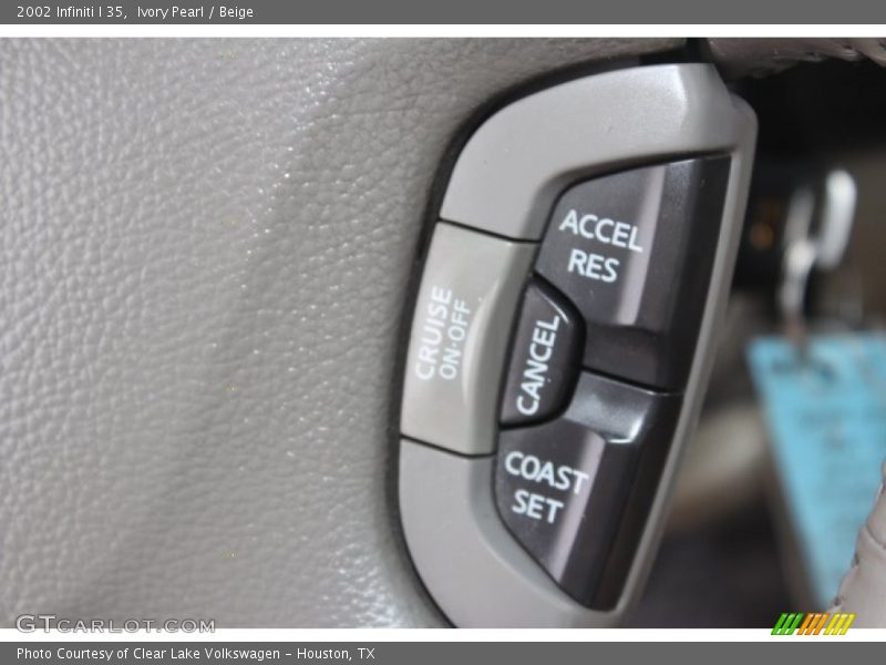 Ivory Pearl / Beige 2002 Infiniti I 35