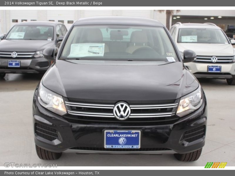 Deep Black Metallic / Beige 2014 Volkswagen Tiguan SE