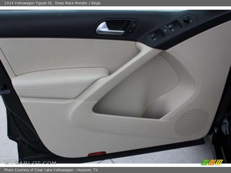 Deep Black Metallic / Beige 2014 Volkswagen Tiguan SE
