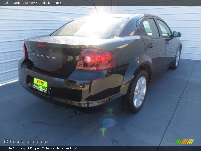 Black / Black 2013 Dodge Avenger SE