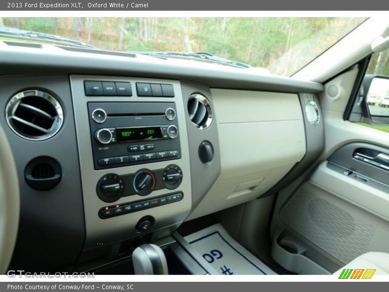 Oxford White / Camel 2013 Ford Expedition XLT