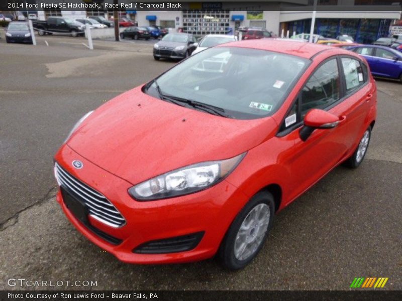 Race Red / Charcoal Black 2014 Ford Fiesta SE Hatchback