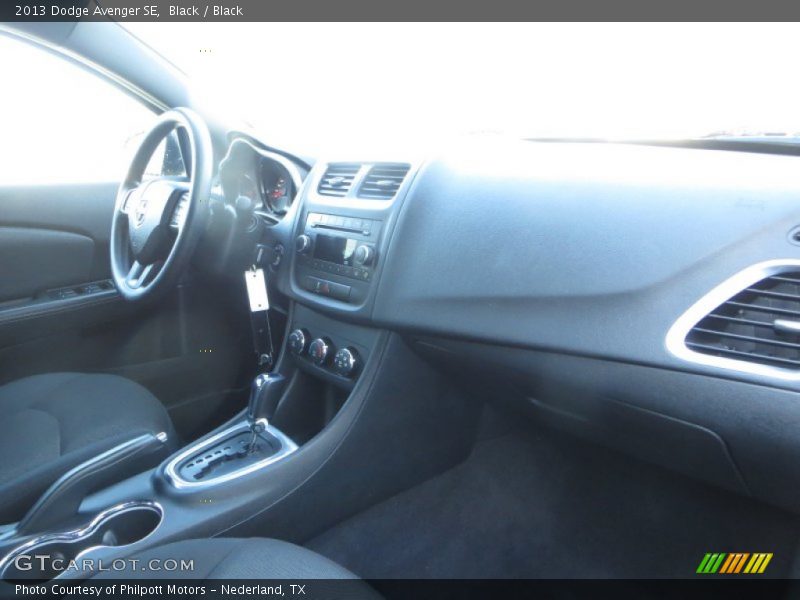 Black / Black 2013 Dodge Avenger SE