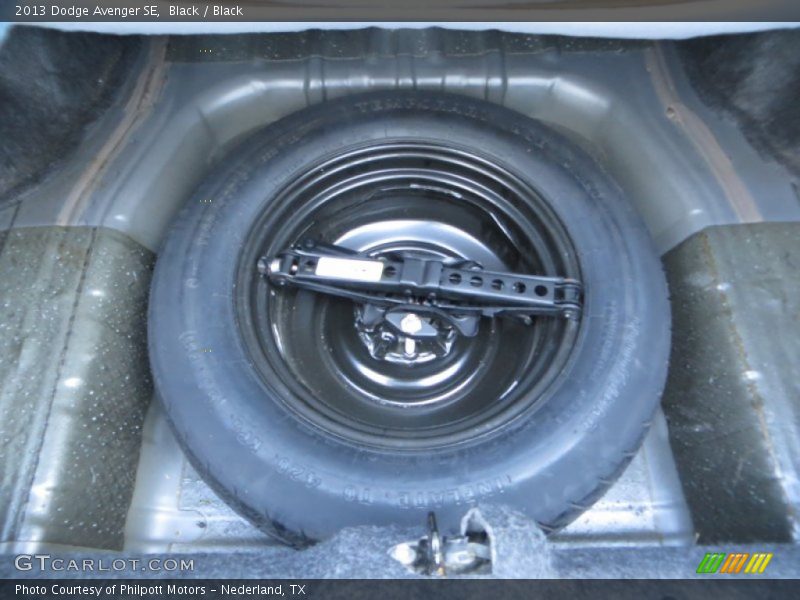Black / Black 2013 Dodge Avenger SE