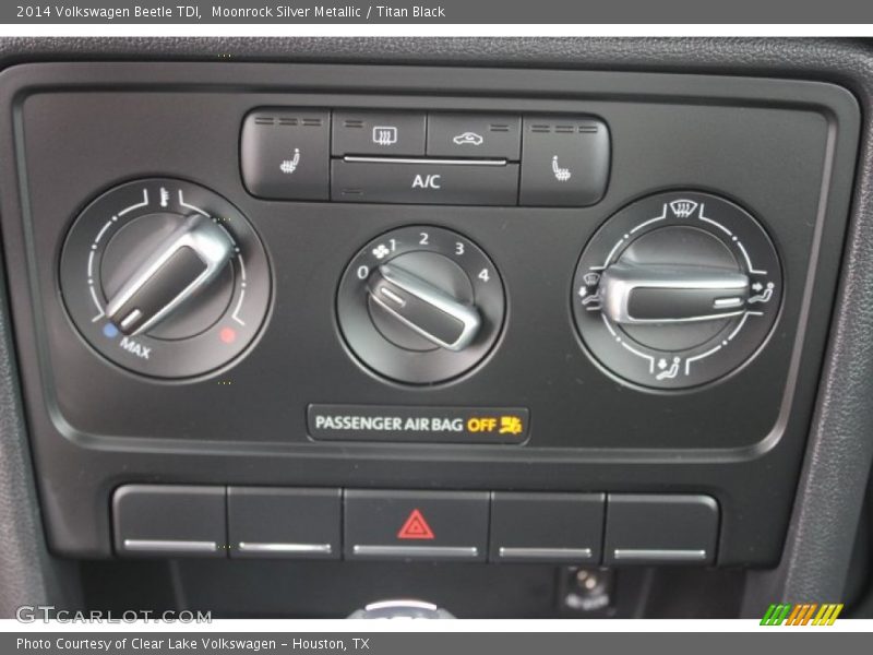 Moonrock Silver Metallic / Titan Black 2014 Volkswagen Beetle TDI