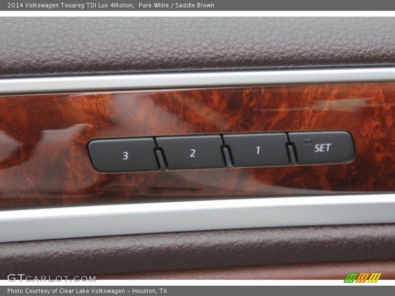 Pure White / Saddle Brown 2014 Volkswagen Touareg TDI Lux 4Motion