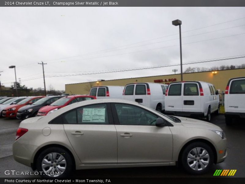 Champagne Silver Metallic / Jet Black 2014 Chevrolet Cruze LT