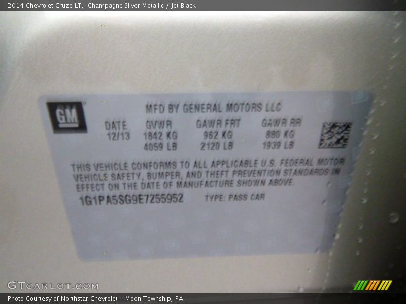 Champagne Silver Metallic / Jet Black 2014 Chevrolet Cruze LT