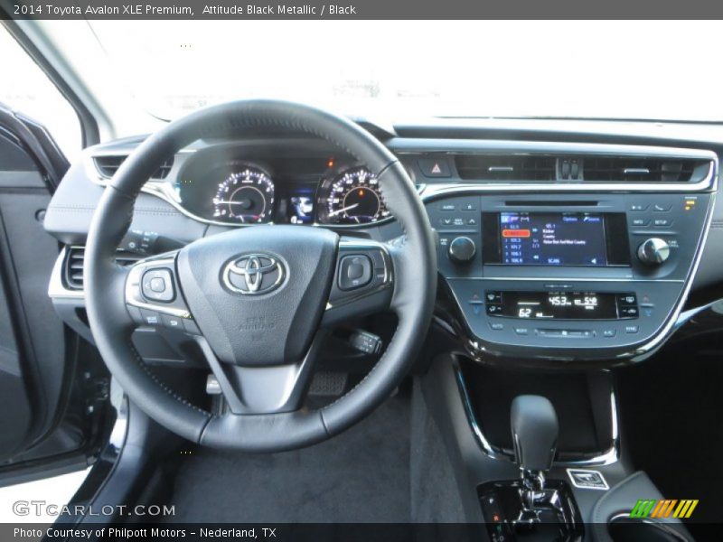 Dashboard of 2014 Avalon XLE Premium