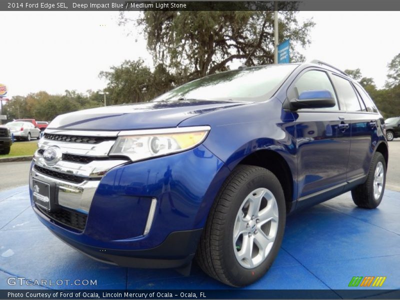 Front 3/4 View of 2014 Edge SEL
