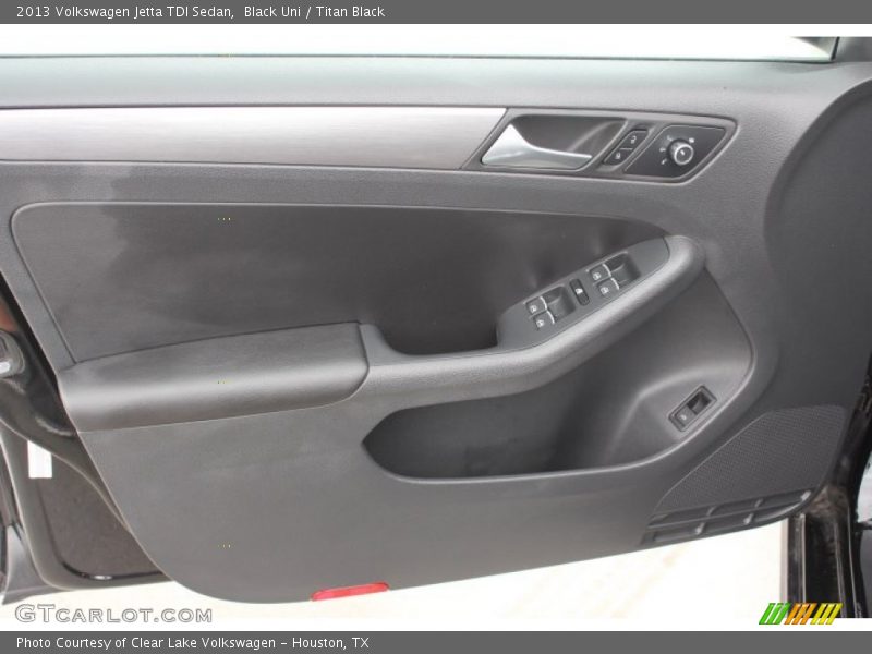 Black Uni / Titan Black 2013 Volkswagen Jetta TDI Sedan