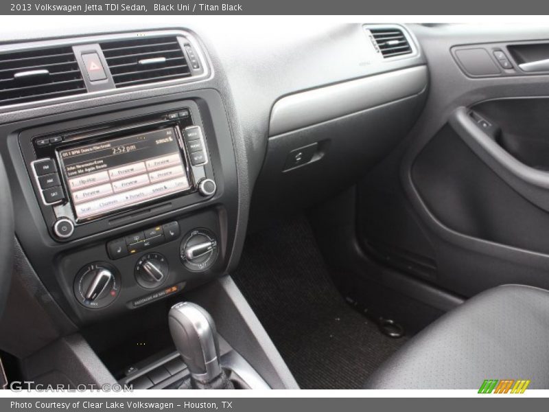 Black Uni / Titan Black 2013 Volkswagen Jetta TDI Sedan