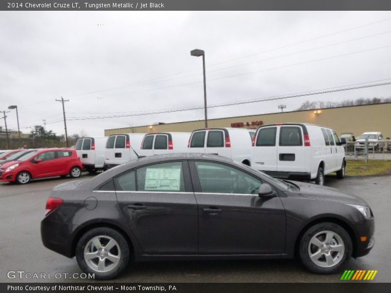 Tungsten Metallic / Jet Black 2014 Chevrolet Cruze LT