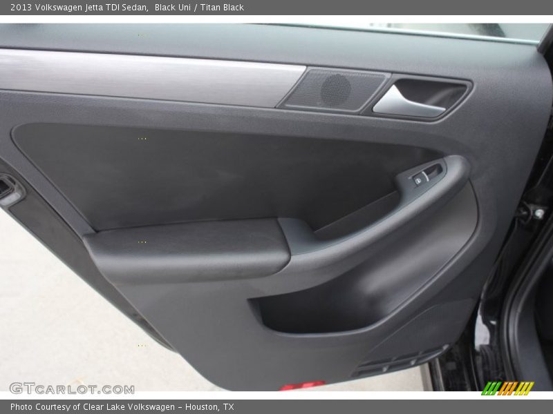 Black Uni / Titan Black 2013 Volkswagen Jetta TDI Sedan