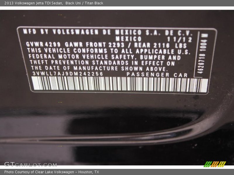 Black Uni / Titan Black 2013 Volkswagen Jetta TDI Sedan