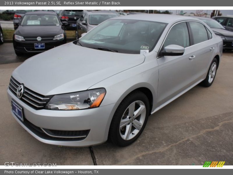 Reflex Silver Metallic / Titan Black 2013 Volkswagen Passat 2.5L SE