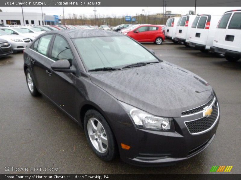Tungsten Metallic / Jet Black 2014 Chevrolet Cruze LT