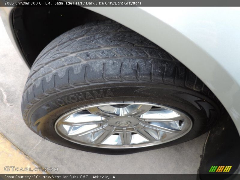 Satin Jade Pearl / Dark Slate Gray/Light Graystone 2005 Chrysler 300 C HEMI
