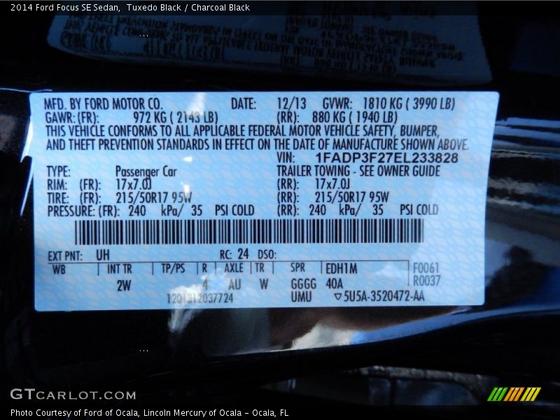 Tuxedo Black / Charcoal Black 2014 Ford Focus SE Sedan