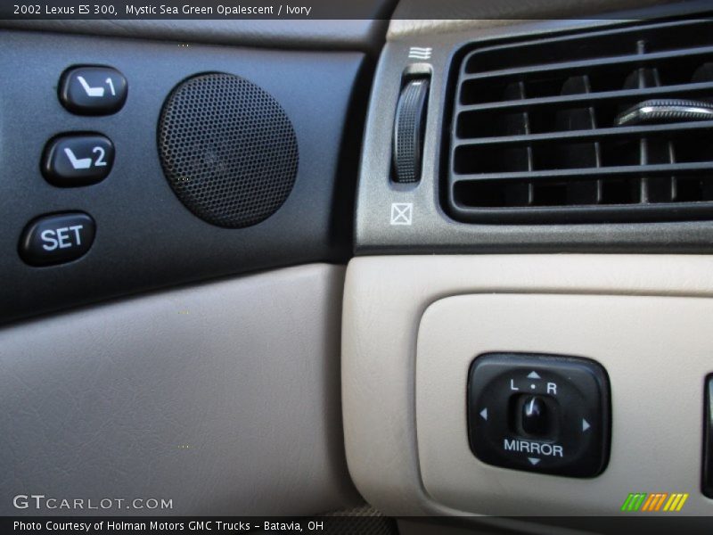 Mystic Sea Green Opalescent / Ivory 2002 Lexus ES 300