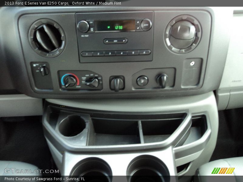 Oxford White / Medium Flint 2013 Ford E Series Van E250 Cargo