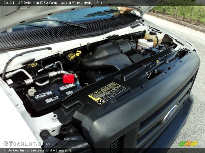Oxford White / Medium Flint 2013 Ford E Series Van E250 Cargo